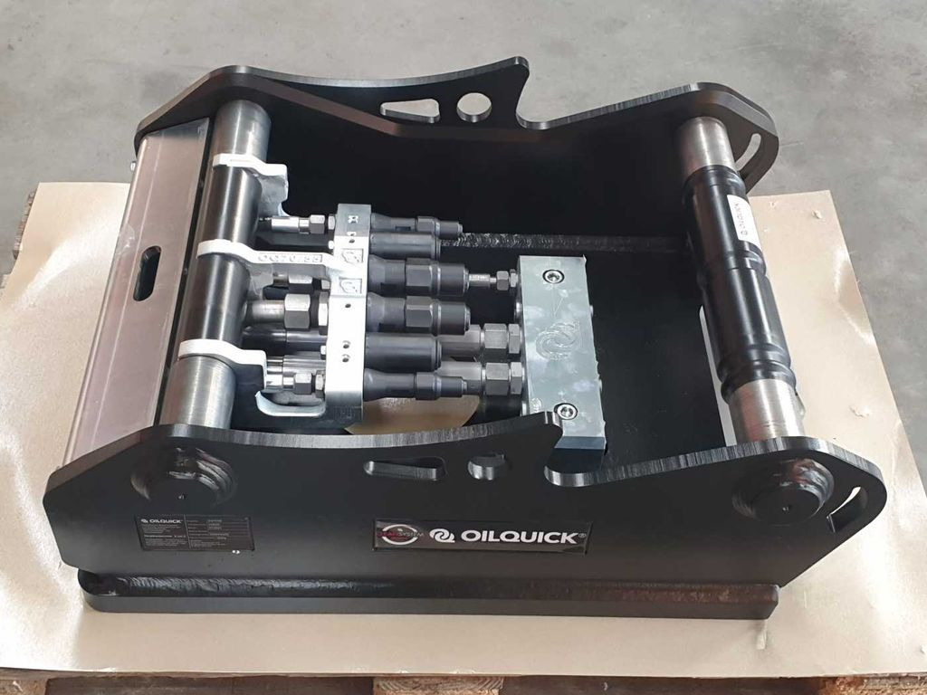 OilQuick OQ70/55 Adapterplatte für Westtech - Quick coupler: picture 5 OilQuick OQ70/55 Adapterplatte für Westtech - Quick coupler: picture 5