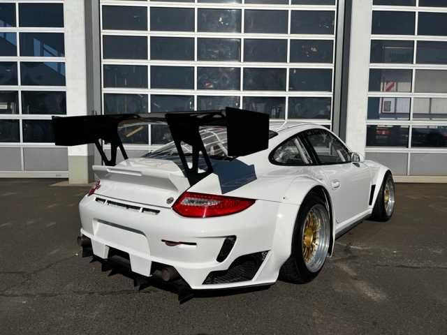 Car Porsche 997 GT2 RSR Rennwagen: picture 8