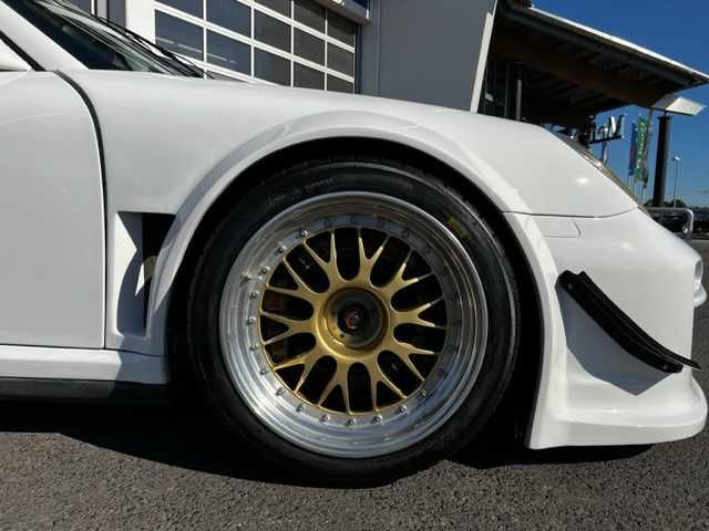 Car Porsche 997 GT2 RSR Rennwagen: picture 13