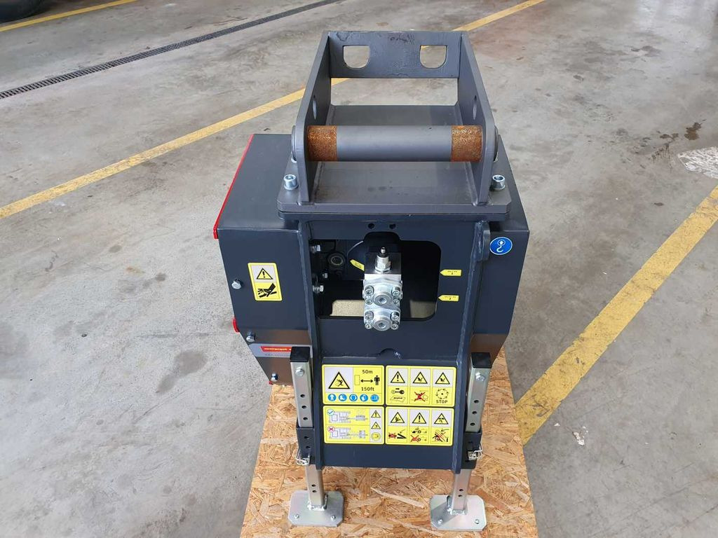 Seppi M. MIDI-KASTOR / Wurzelstockfräse Seppi M. MIDI-KASTOR / Wurzelstockfräse - Stump grinder: picture 5 Seppi M. MIDI-KASTOR / Wurzelstockfräse Seppi M. MIDI-KASTOR / Wurzelstockfräse - Stump grinder: picture 5