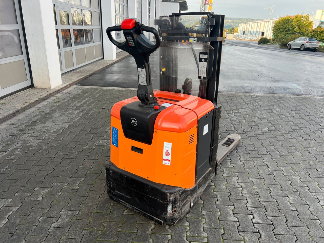 Toyota SPE 125 L / nur 382h ! / Hochhubwagen / 3.350mm - Stacker: picture 4 Toyota SPE 125 L / nur 382h ! / Hochhubwagen / 3.350mm - Stacker: picture 4