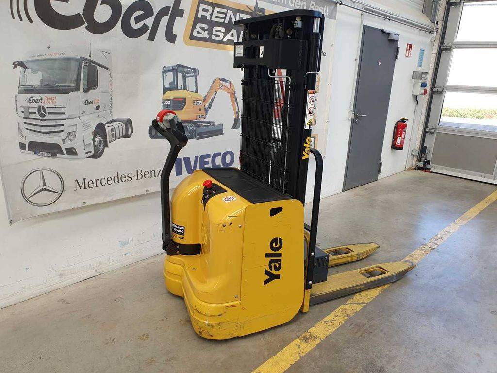 Yale MS 12 AC / Triplex: 4m! / nur 683h! / 2014 - Stacker: picture 3 Yale MS 12 AC / Triplex: 4m! / nur 683h! / 2014 - Stacker: picture 3