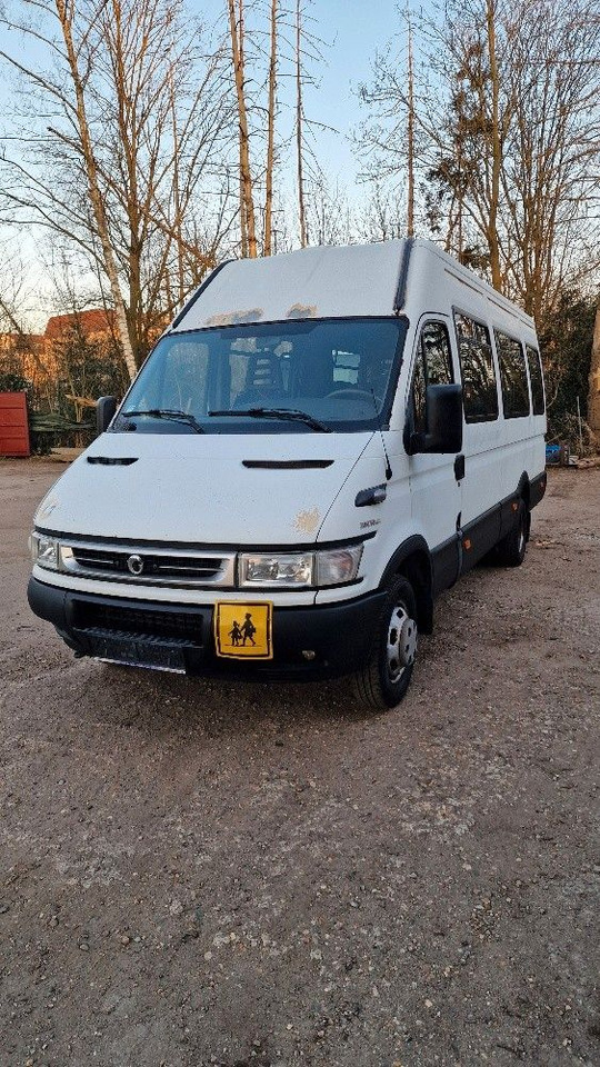 Iveco Daily 3.0 lit. Motor - Minibus, Passenger van: picture 3 Iveco Daily 3.0 lit. Motor - Minibus, Passenger van: picture 3