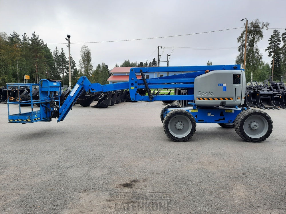 Genie Z-51/30J RT 4x4 Kuukulkija - Articulated boom: picture 5 Genie Z-51/30J RT 4x4 Kuukulkija - Articulated boom: picture 5