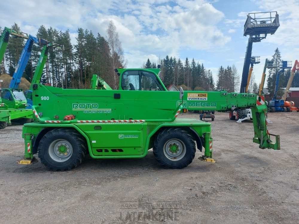 Merlo Roto 40.25MCSS with basket, remote and jib - Telescopic handler: picture 5 Merlo Roto 40.25MCSS with basket, remote and jib - Telescopic handler: picture 5