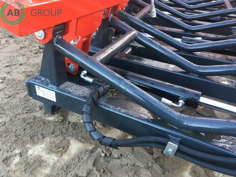 Inter-Tech chwytak do bel SC01 - Attachment for Agricultural machinery: picture 4 Inter-Tech chwytak do bel SC01 - Attachment for Agricultural machinery: picture 4