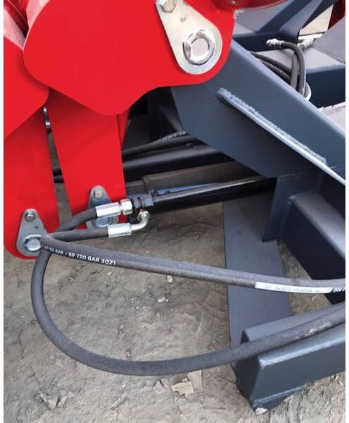 Inter-Tech chwytak do bel SC01 - Attachment for Agricultural machinery: picture 1 Inter-Tech chwytak do bel SC01 - Attachment for Agricultural machinery: picture 1