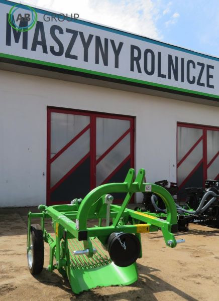 Bomet Ursa Z655/1 vibrating potato digger with rear discharge – available immediately - Potato harvester: picture 1 Bomet Ursa Z655/1 vibrating potato digger with rear discharge – available immediately - Potato harvester: picture 1