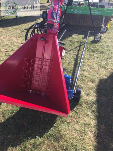 POM Augustów auger conveyor with electric drive T 206/4 - Post-harvest equipment: picture 2 POM Augustów auger conveyor with electric drive T 206/4 - Post-harvest equipment: picture 2