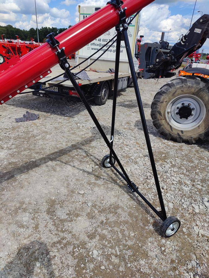 POM Augustów screw conveyor ( electric drive) T 206/2 - Post-harvest equipment: picture 4 POM Augustów screw conveyor ( electric drive) T 206/2 - Post-harvest equipment: picture 4