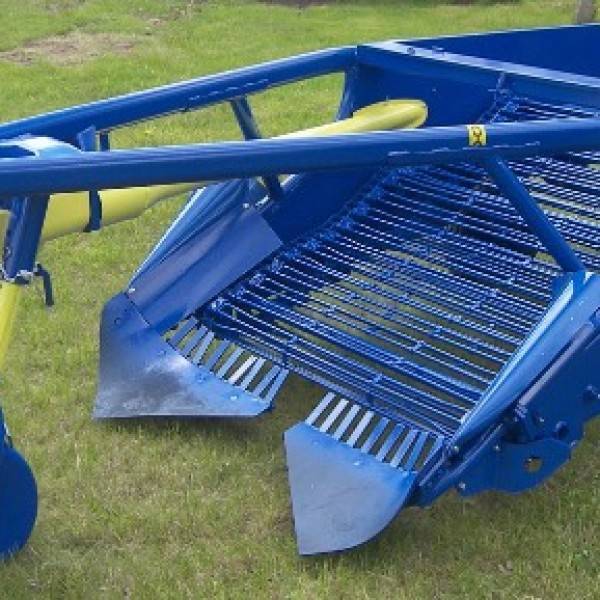 Rolmet semi-mounted 2-row potato digger Z609/02 - Potato harvester: picture 1 Rolmet semi-mounted 2-row potato digger Z609/02 - Potato harvester: picture 1