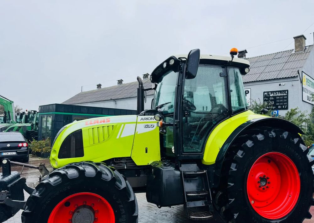Claas Arion 630 - Farm tractor: picture 5 Claas Arion 630 - Farm tractor: picture 5