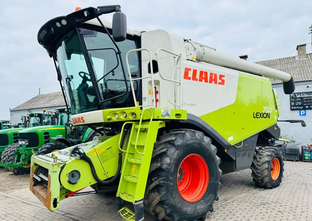 Claas LEXION 750 APS HYBRID - Combine harvester: picture 2 Claas LEXION 750 APS HYBRID - Combine harvester: picture 2