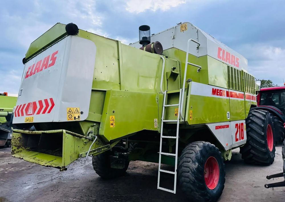 Claas MEGA 218 - Combine harvester: picture 2 Claas MEGA 218 - Combine harvester: picture 2