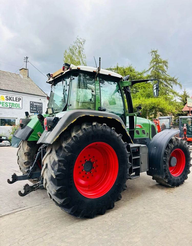 Farm tractor Fendt 716 Vario: picture 14