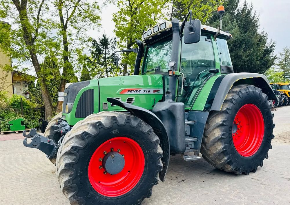 Farm tractor Fendt 716 Vario: picture 6