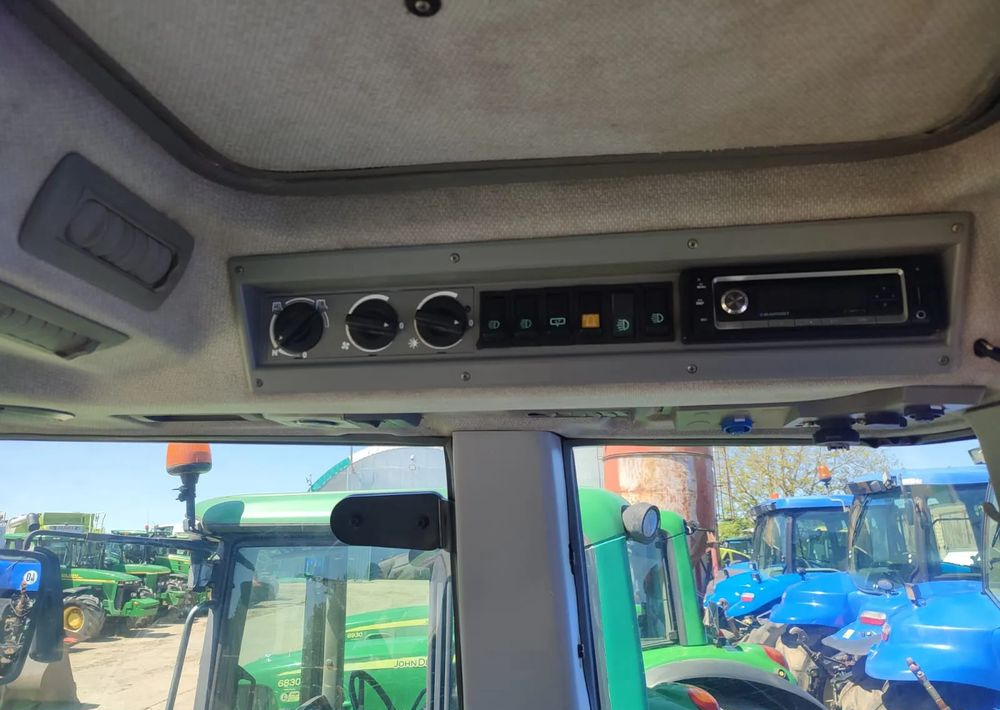 Farm tractor Fendt 716 Vario: picture 18