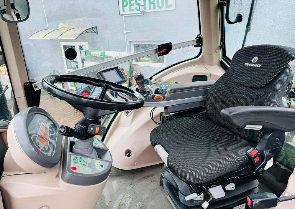 Farm tractor Fendt 936 Vario: picture 11