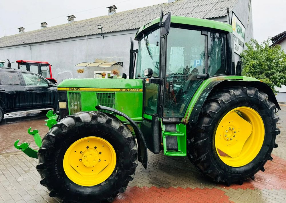 John Deere 6400 - Farm tractor: picture 5 John Deere 6400 - Farm tractor: picture 5