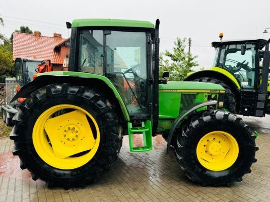 John Deere 6400 - Farm tractor: picture 2 John Deere 6400 - Farm tractor: picture 2