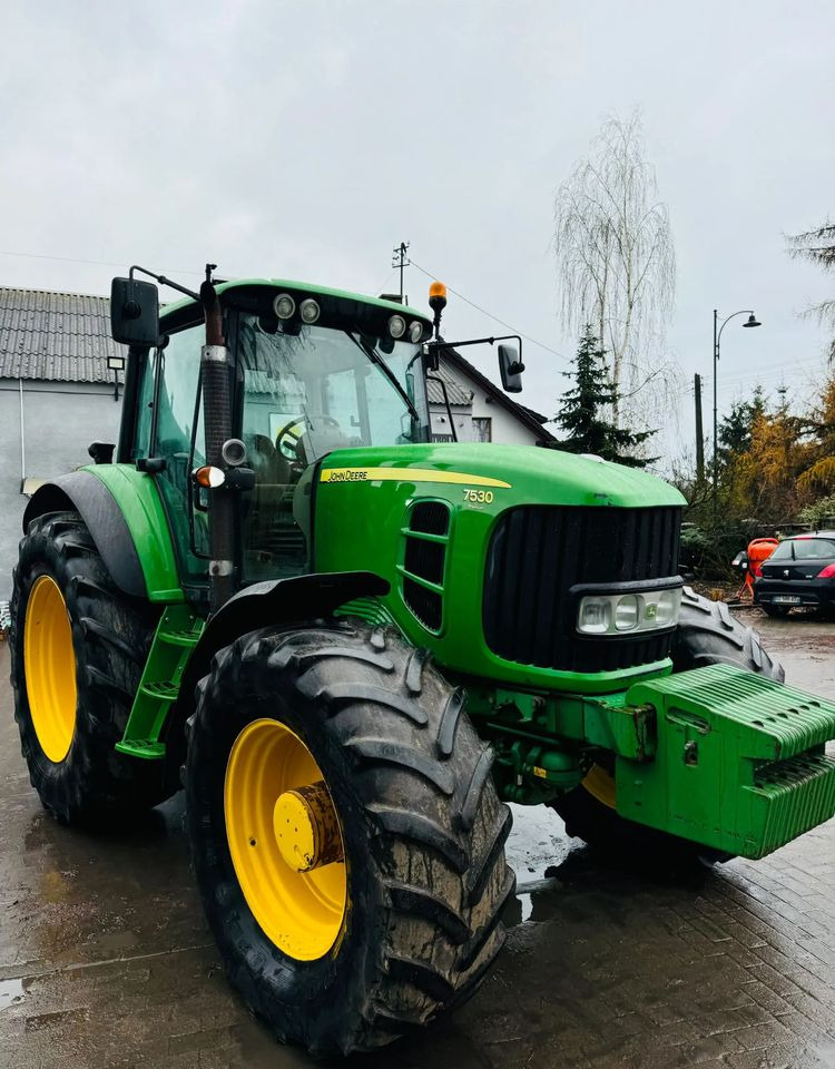 John Deere 7530 PREMIUM - Farm tractor: picture 3 John Deere 7530 PREMIUM - Farm tractor: picture 3