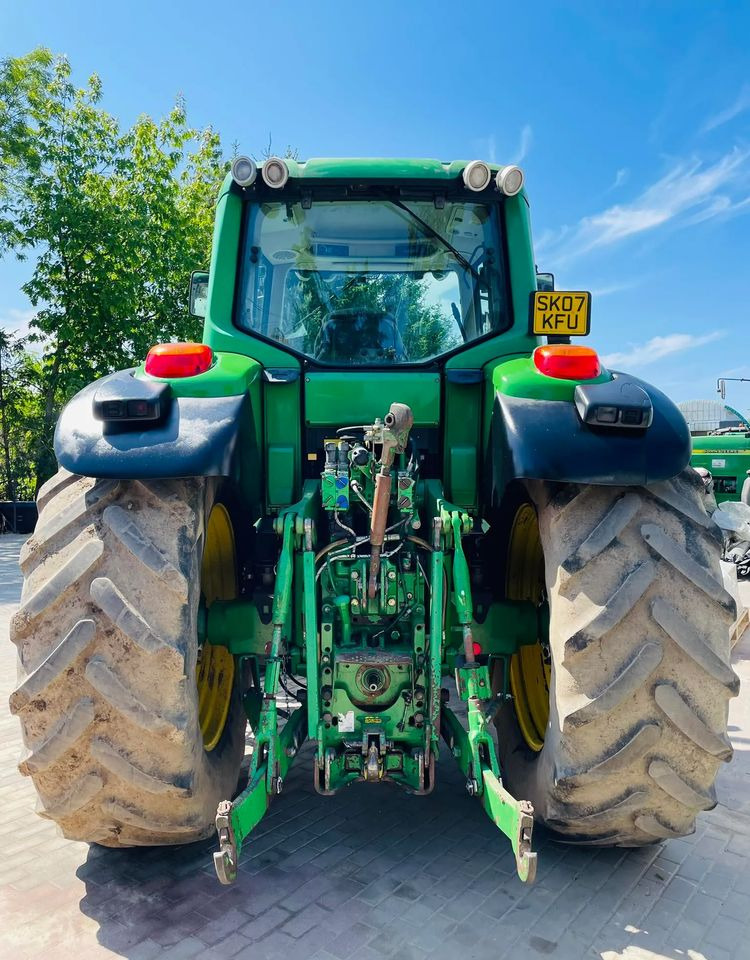 Farm tractor John Deere 7530 PREMIUM: picture 6