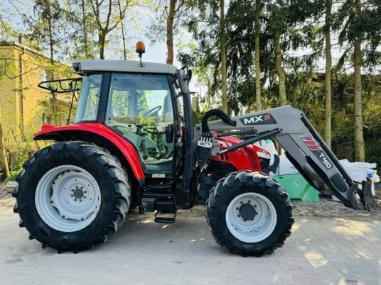 Massey Ferguson 5608 DYNA-4 - Farm tractor: picture 5 Massey Ferguson 5608 DYNA-4 - Farm tractor: picture 5
