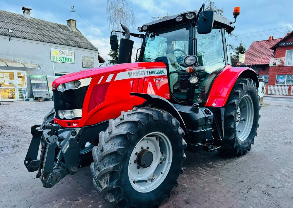 Massey Ferguson 7614 Dyna 4 - Farm tractor: picture 5 Massey Ferguson 7614 Dyna 4 - Farm tractor: picture 5