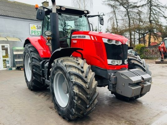 Massey Ferguson 7626 DYNA 6 - Farm tractor: picture 2 Massey Ferguson 7626 DYNA 6 - Farm tractor: picture 2