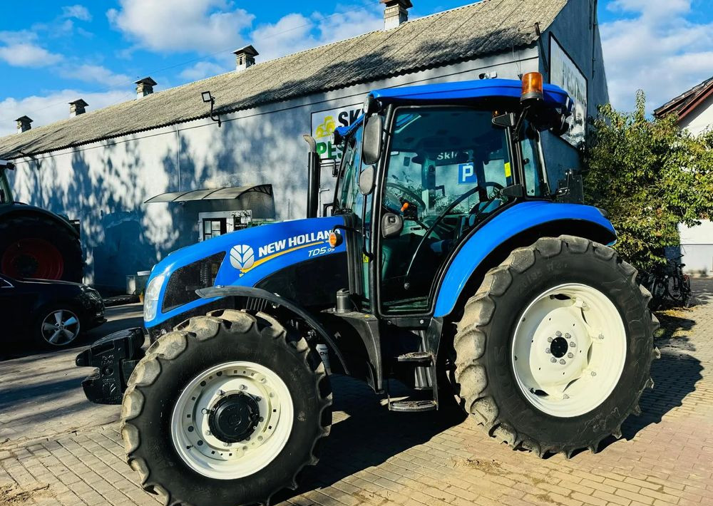 New Holland TD5.95 - Farm tractor: picture 4 New Holland TD5.95 - Farm tractor: picture 4