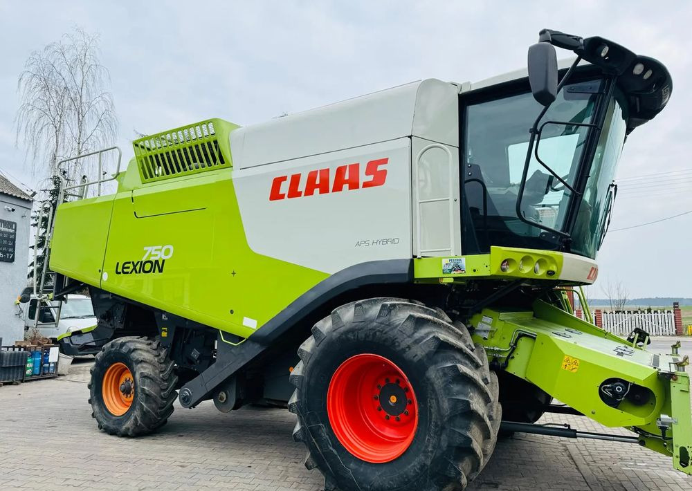 Claas LEXION 750 APS HYBRID - Other machinery: picture 3 Claas LEXION 750 APS HYBRID - Other machinery: picture 3