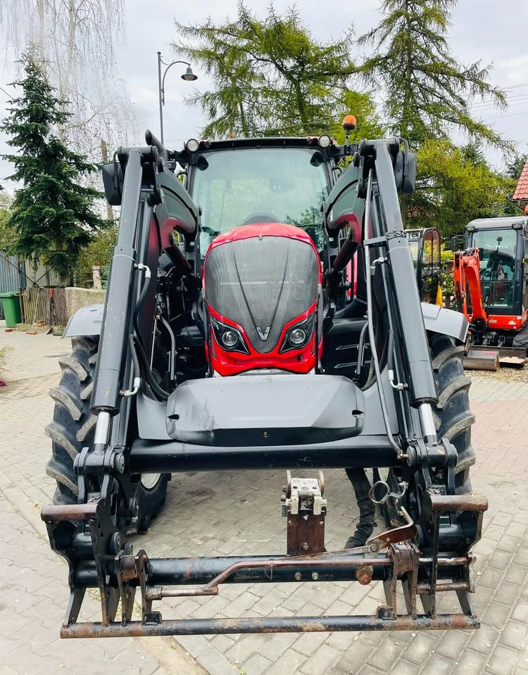 Valtra N104 on lease Valtra N104: picture 8