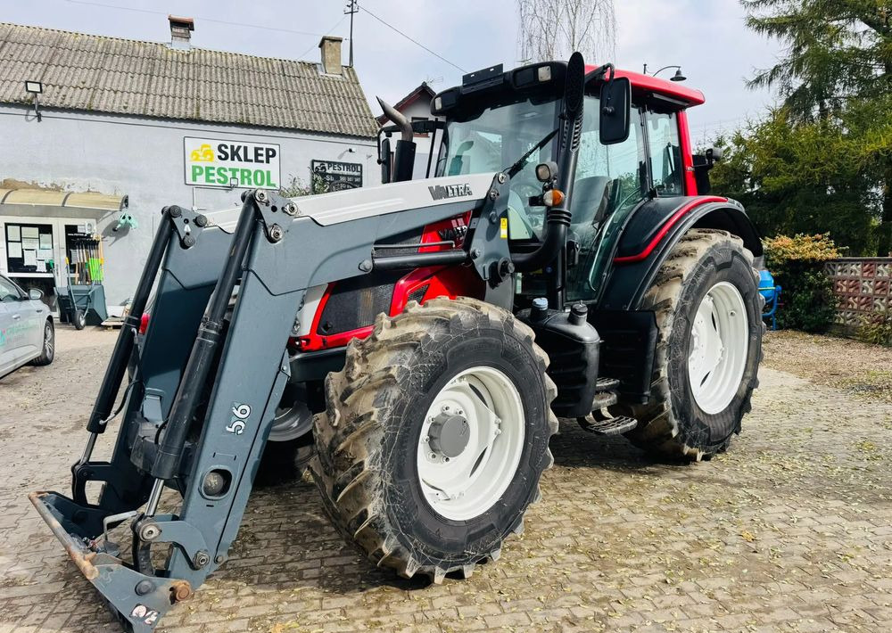 Valtra N123 HiTech - Farm tractor: picture 3 Valtra N123 HiTech - Farm tractor: picture 3