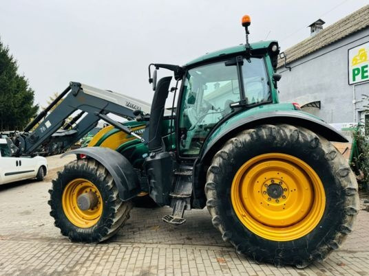 Farm tractor Valtra T174: picture 8