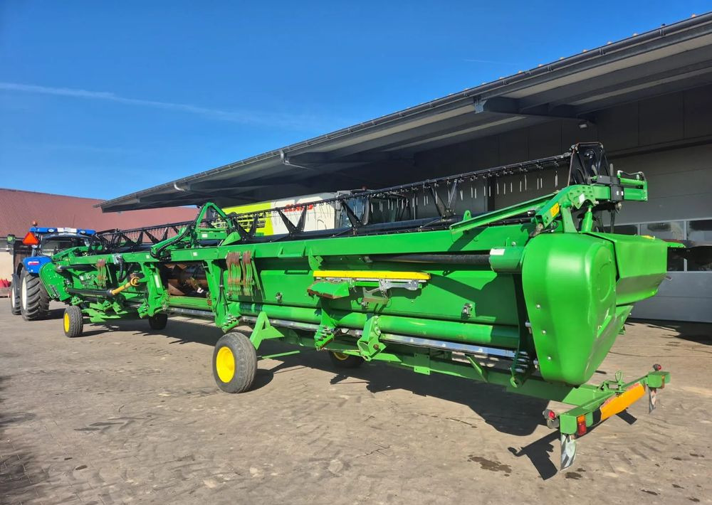 John Deere 640 EX PF635 - Grain header: picture 5 John Deere 640 EX PF635 - Grain header: picture 5