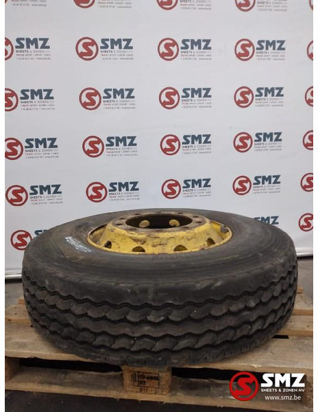 Bridgestone Occ vrachtwagenband Bridgestone 12R22.5 - Tire for Truck: picture 1 Bridgestone Occ vrachtwagenband Bridgestone 12R22.5 - Tire for Truck: picture 1