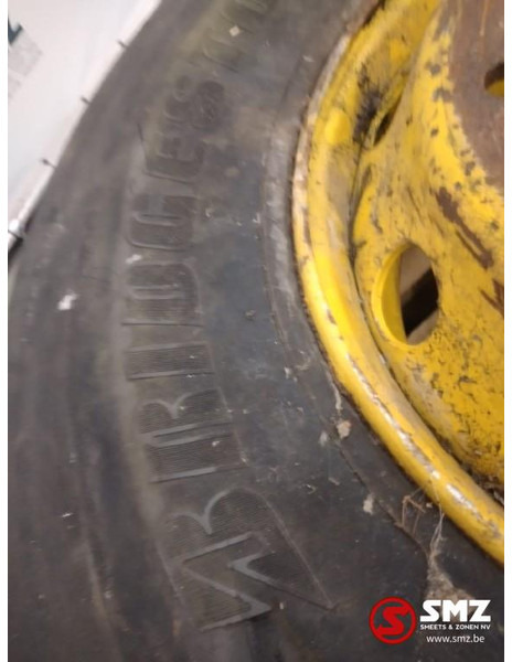 Bridgestone Occ vrachtwagenband Bridgestone 12R22.5 - Tire for Truck: picture 2 Bridgestone Occ vrachtwagenband Bridgestone 12R22.5 - Tire for Truck: picture 2