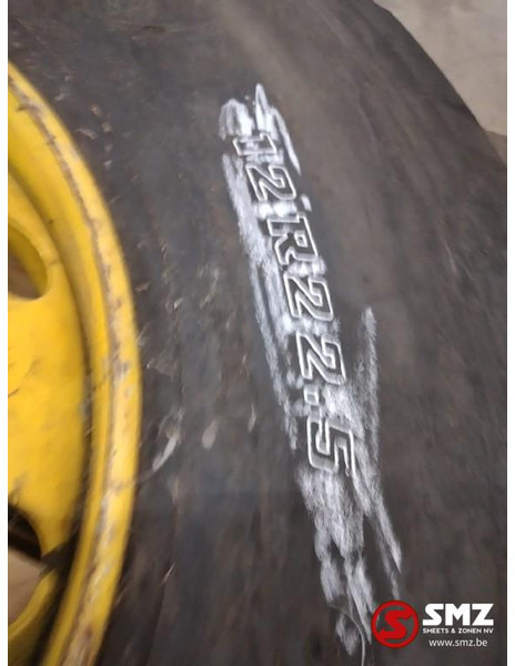 Bridgestone Occ vrachtwagenband Bridgestone 12R22.5 - Tire for Truck: picture 3 Bridgestone Occ vrachtwagenband Bridgestone 12R22.5 - Tire for Truck: picture 3