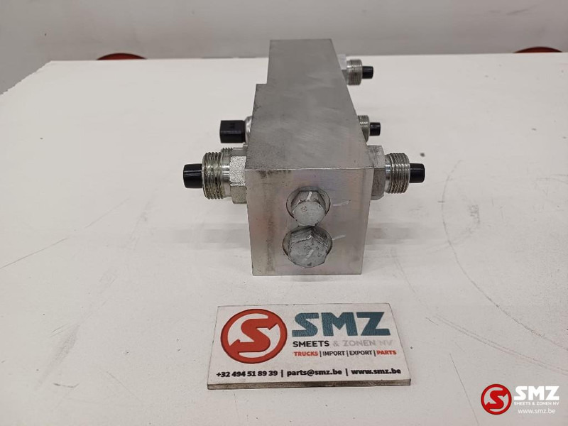 Caterpillar Hydraulic block Caterpillar - Hydraulics for Truck: picture 3 Caterpillar Hydraulic block Caterpillar - Hydraulics for Truck: picture 3