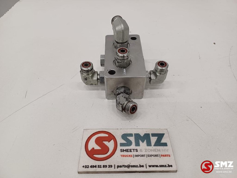 Caterpillar Hydraulic block Caterpillar - Hydraulics for Truck: picture 3 Caterpillar Hydraulic block Caterpillar - Hydraulics for Truck: picture 3