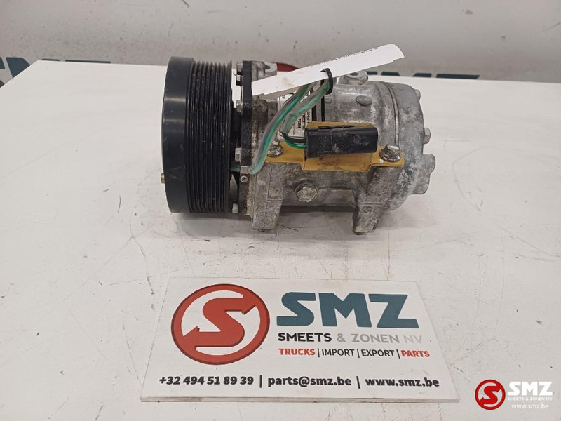 Caterpillar Refrigerant compressor Caterpillar - Engine and parts for Material handling equipment: picture 2 Caterpillar Refrigerant compressor Caterpillar - Engine and parts for Material handling equipment: picture 2