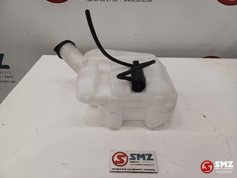 Caterpillar Window washer tank Caterpillar - Wiper for Material handling equipment: picture 4 Caterpillar Window washer tank Caterpillar - Wiper for Material handling equipment: picture 4