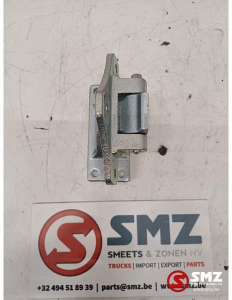 DAF Lot van 3 deurscharnieren linksonder / rechtsb - Door and parts for Truck: picture 3 DAF Lot van 3 deurscharnieren linksonder / rechtsb - Door and parts for Truck: picture 3