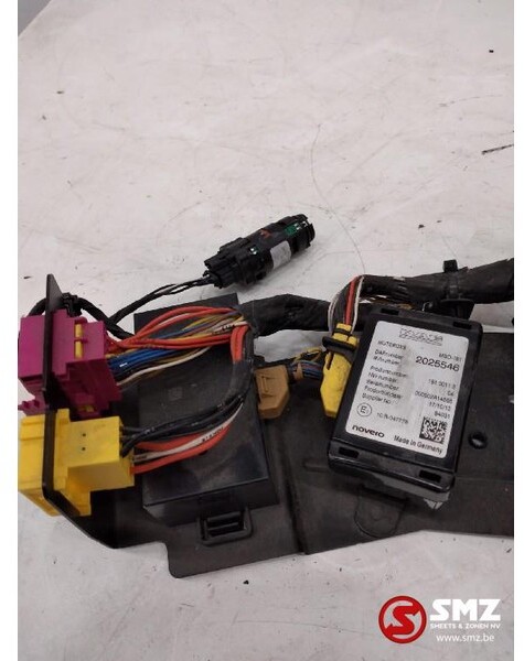 DAF Occ regeleenheid + omvormer 24V-12 V 20A Daf XF106 - ECU for Truck: picture 2 DAF Occ regeleenheid + omvormer 24V-12 V 20A Daf XF106 - ECU for Truck: picture 2