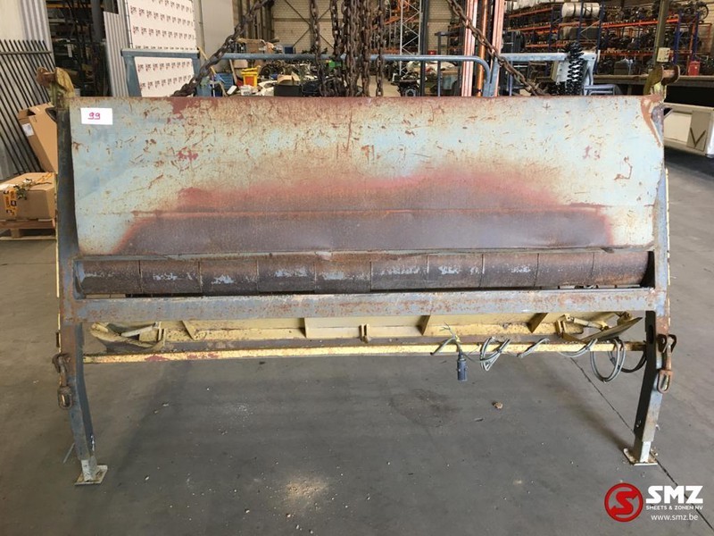Diversen Occ Grind spreider - Sand/ Salt spreader: picture 1 Diversen Occ Grind spreider - Sand/ Salt spreader: picture 1