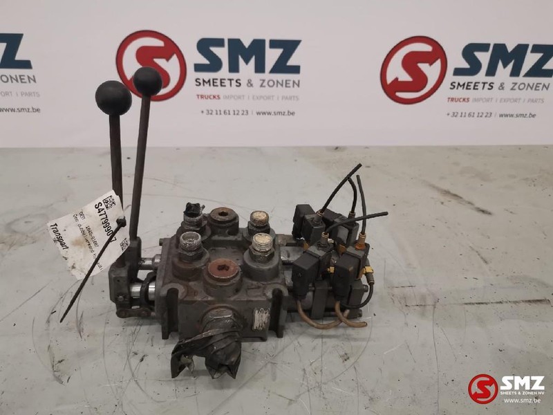 Diversen Occ dubbelwerkend hydraulisch ventiel - Hydraulic valve for Truck: picture 2 Diversen Occ dubbelwerkend hydraulisch ventiel - Hydraulic valve for Truck: picture 2