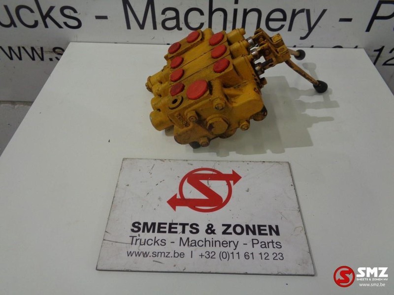 Diversen Occ monoblok 3 secties - Hydraulic valve for Truck: picture 1 Diversen Occ monoblok 3 secties - Hydraulic valve for Truck: picture 1