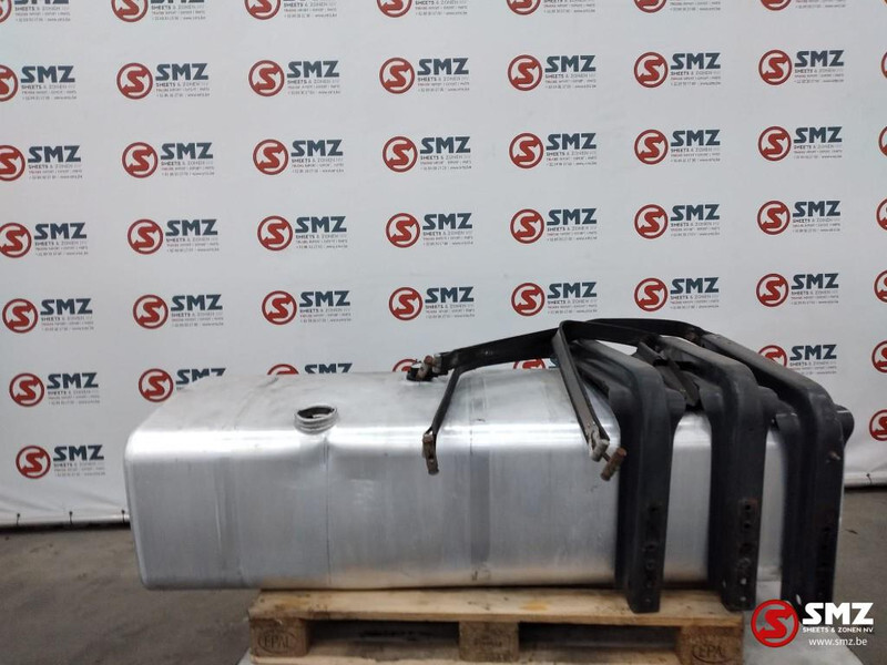 Iveco Occ brandstoftank 580L Iveco - Fuel tank for Truck: picture 2 Iveco Occ brandstoftank 580L Iveco - Fuel tank for Truck: picture 2