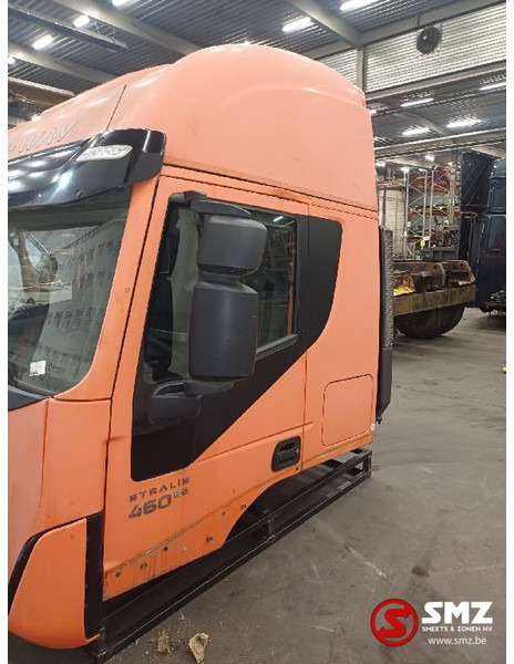 Iveco Occ cabine compleet Hi Way Stralis Iveco - Cab and interior for Truck: picture 4 Iveco Occ cabine compleet Hi Way Stralis Iveco - Cab and interior for Truck: picture 4