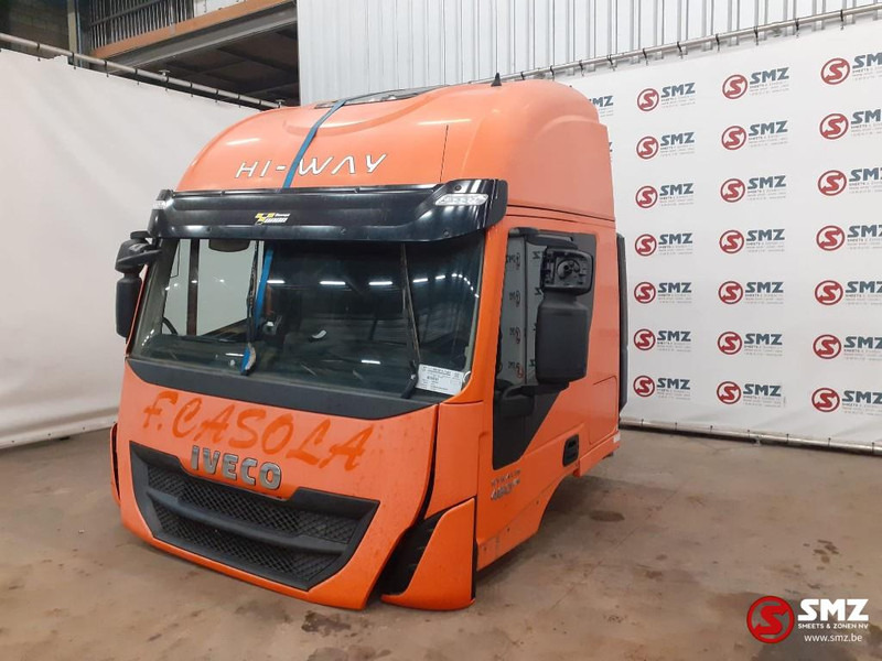 Iveco Occ cabine compleet Iveco Stralis HI Way euro 6 - Cab and interior for Truck: picture 4 Iveco Occ cabine compleet Iveco Stralis HI Way euro 6 - Cab and interior for Truck: picture 4